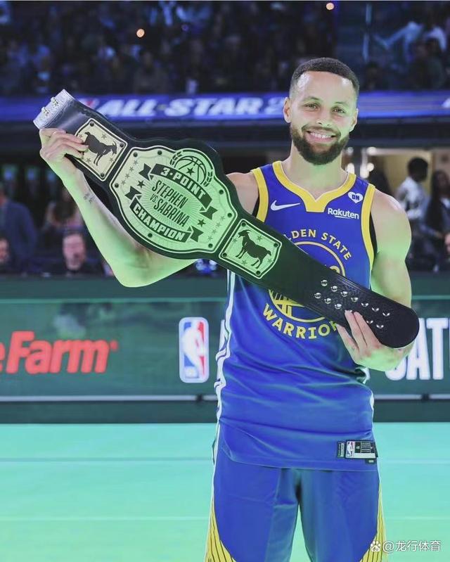 竞技宝电竞-库里迎来二十赛季高光表现，瑞士队球迷沸腾！的简单介绍